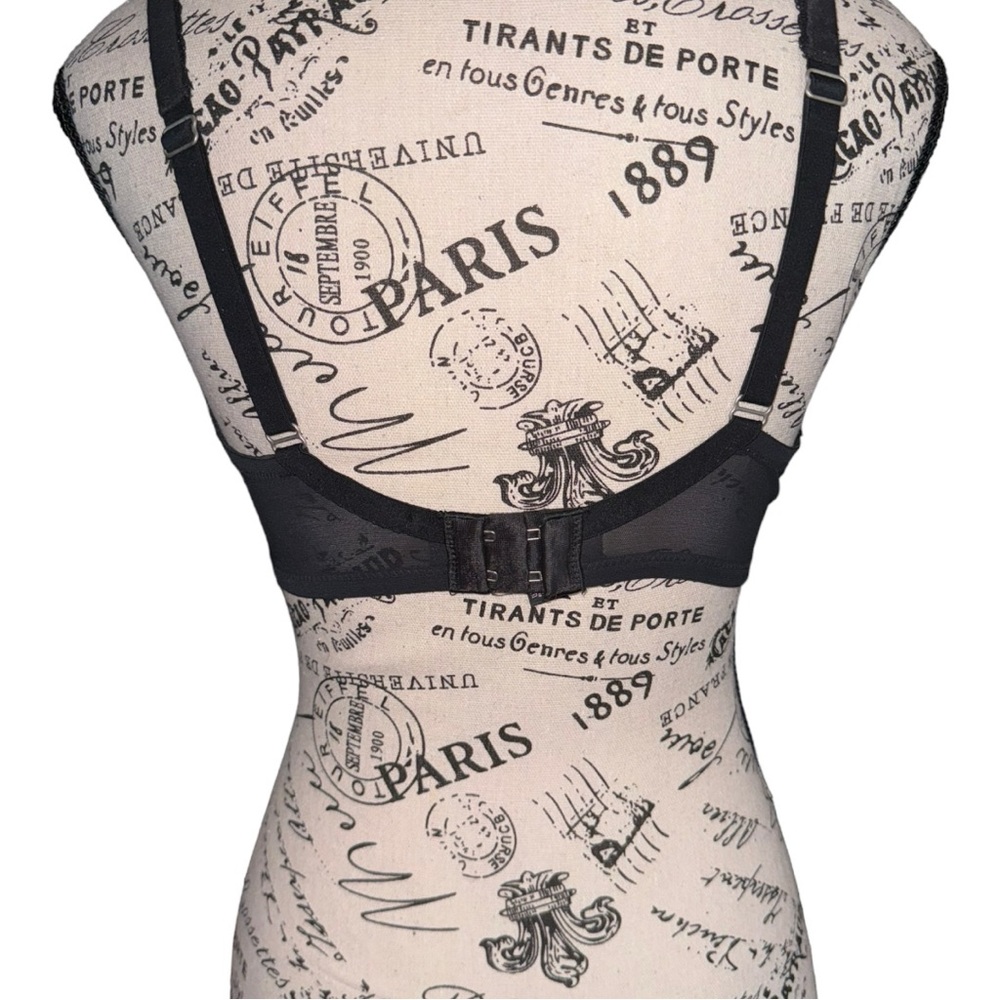 Victoria’s Secret Body by Victoria Lined Perfect Coverage Size 34DD - Picture 9 of 9